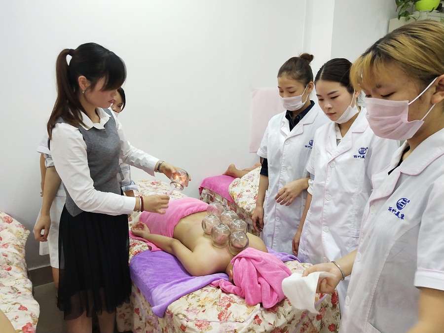 南寧美容師拔罐教學(xué)培訓(xùn)，你了解拔罐嗎