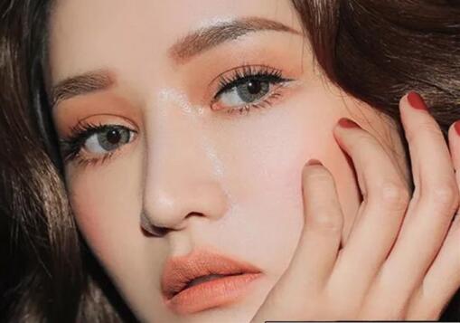 南瓜妝要怎么畫才好看？看完南寧彩妝培訓(xùn)的教程就懂了