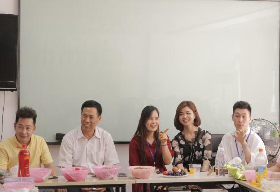 南寧美容學(xué)校：美容分享會(huì)，感謝總在別離時(shí)