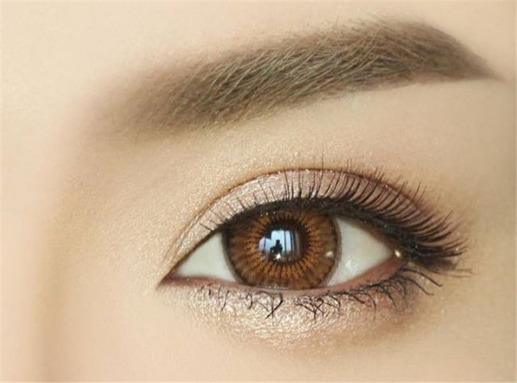 南寧紋繡學(xué)校：閉眼無(wú)痕，睜眼有神