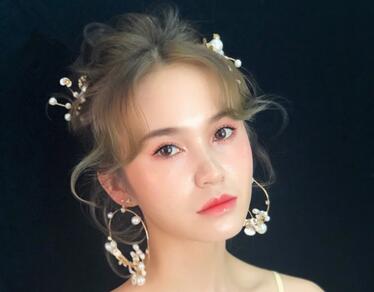 南寧化妝課堂：無痕氣質(zhì)妝容，無妝勝有妝