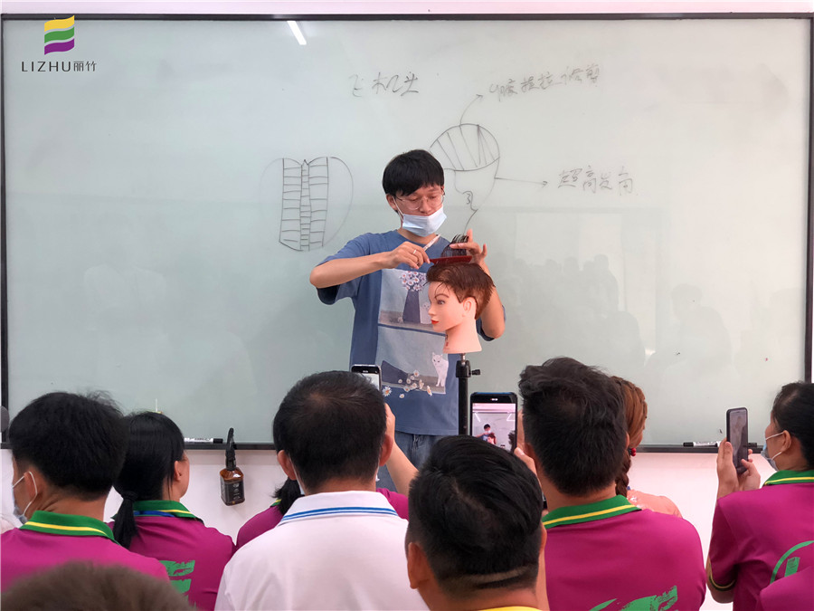 南寧美發(fā)課堂：男士剪發(fā)剪的是什么？