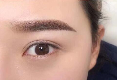 南寧紋繡學校：紋繡后的7天保養(yǎng)技巧