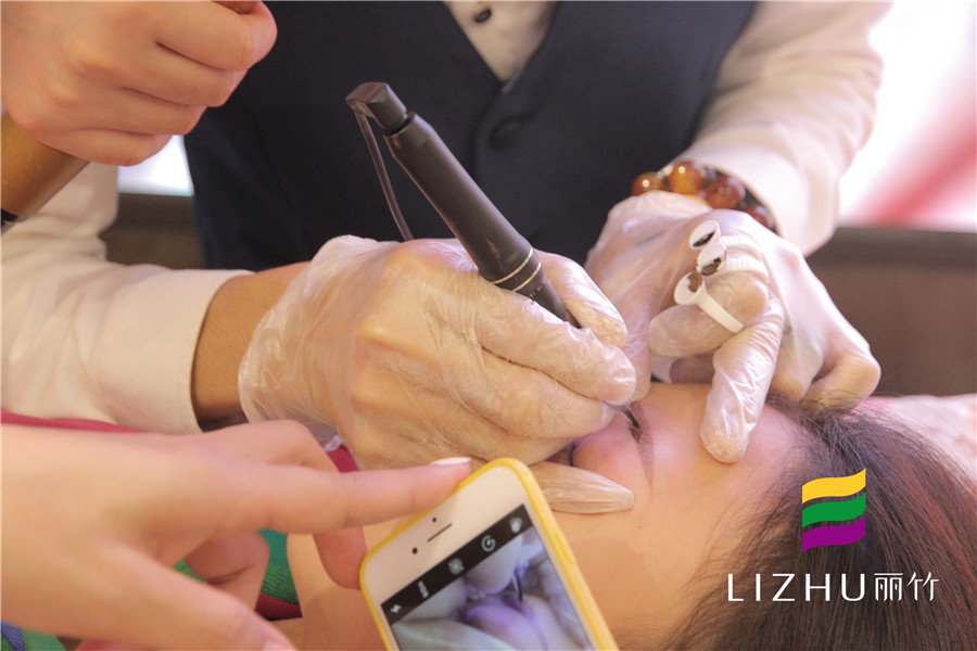 六種眉毛的紋繡操作方法，南寧紋繡培訓(xùn)學(xué)校分享