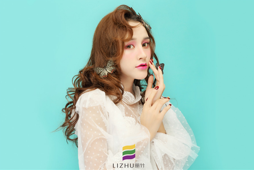 冬天化妝卡粉怎么辦？廣西化妝學(xué)習(xí)