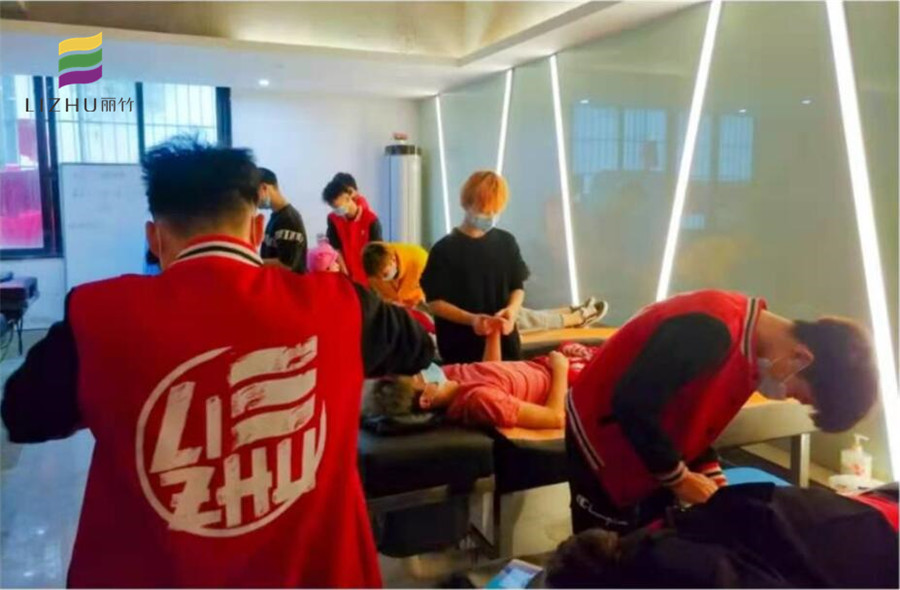 南寧美發(fā)師培訓(xùn)都學(xué)什么？專業(yè)洗護(hù)了解下