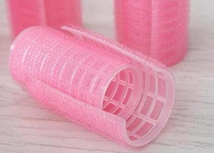 空氣劉海卷發(fā)筒怎么用？南寧正規(guī)美發(fā)學(xué)校教你用