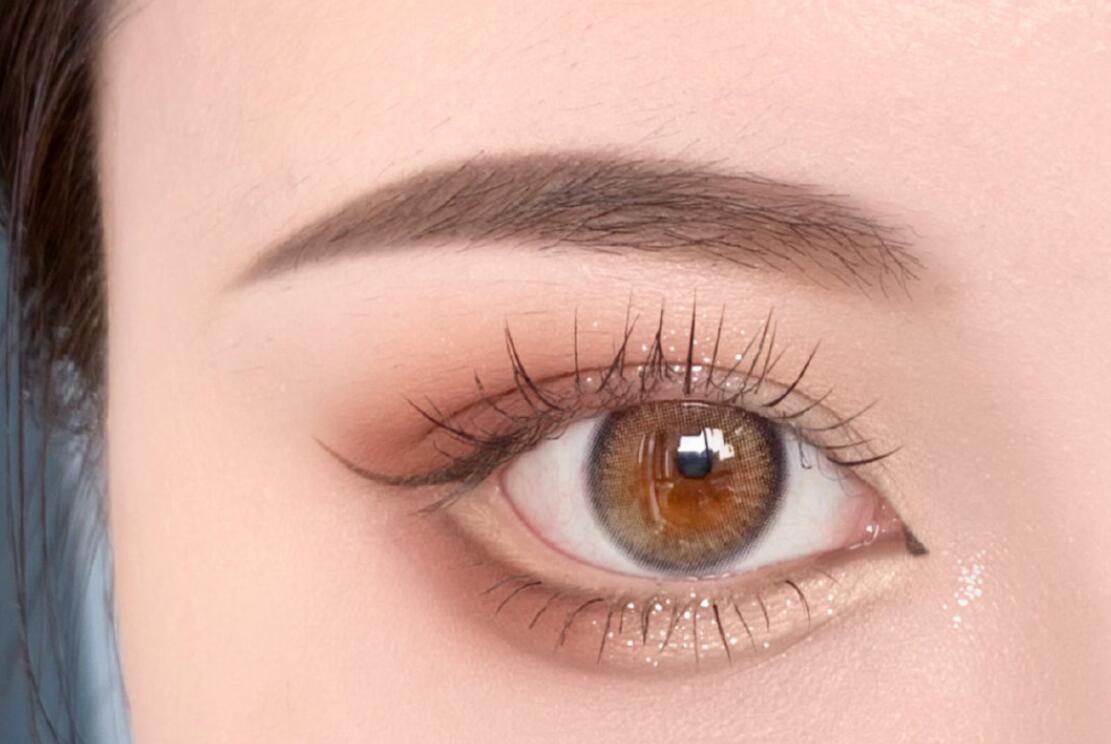 “玫瑰冰茶”眼妝教程，體現(xiàn)南寧化妝班哪家好