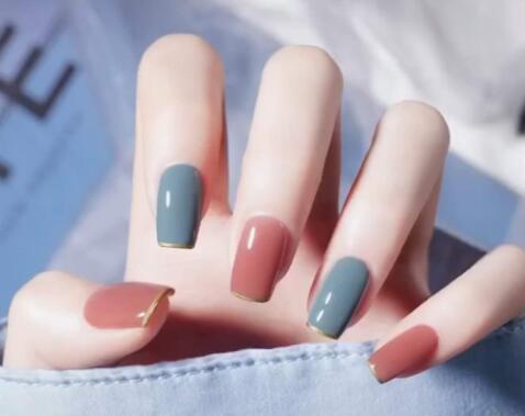 南寧美甲培訓課程：卸甲水和洗甲水的區(qū)別