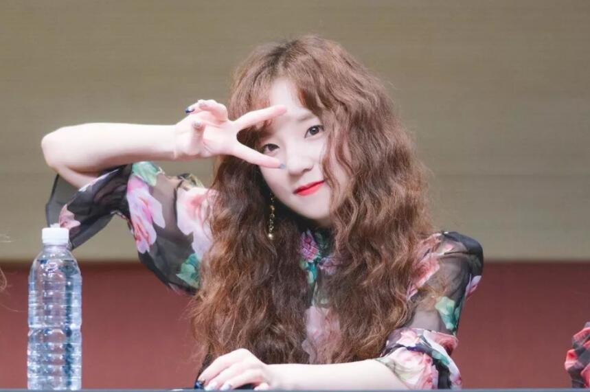 一次性羊毛卷怎么弄？南寧人氣高的美發(fā)學(xué)校來教你