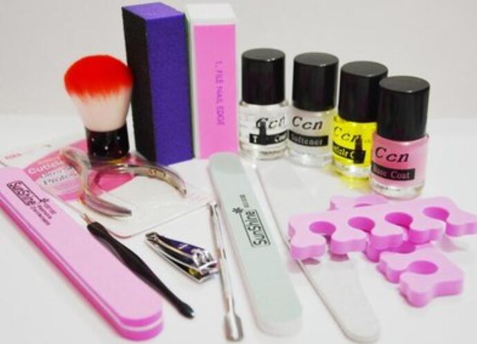 從事美甲行業(yè)需要哪些工具？廣西美甲培訓班幫你列清單