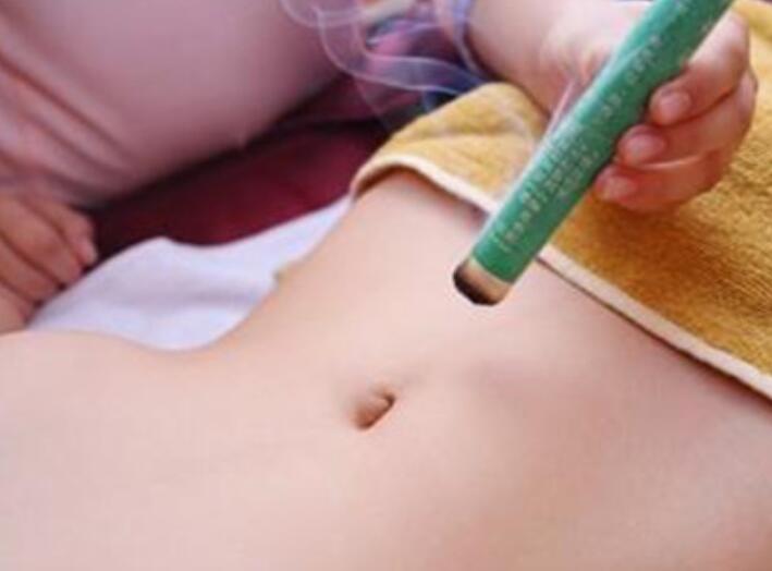 為什么要艾灸小腹？南寧有實力的美容學校告訴你