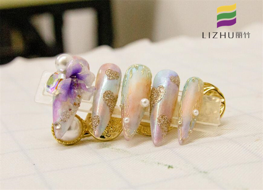 甲片可以重復(fù)使用嗎？廣西美甲排行榜專業(yè)教學(xué)