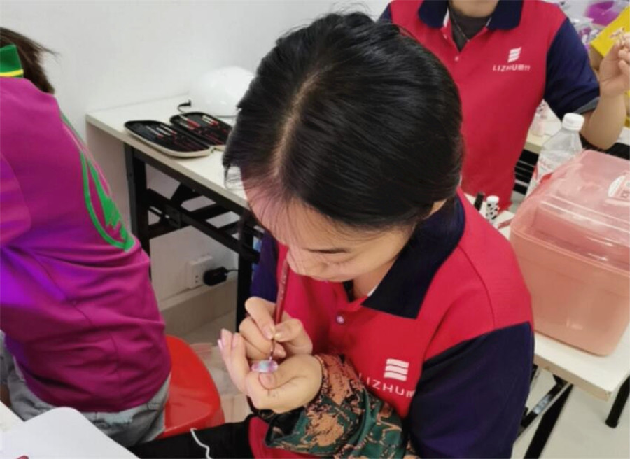 喜歡美甲，是因為它的萬種風情