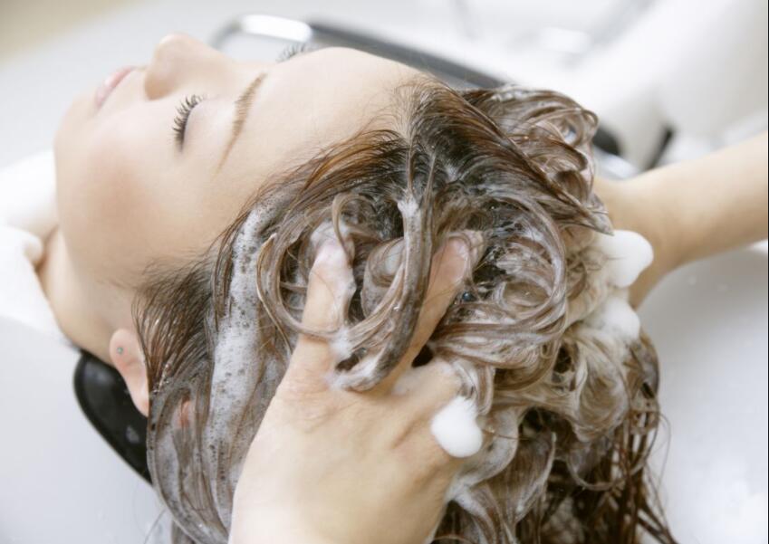 廣西美發(fā)熱搜：十大錯(cuò)誤洗頭方法