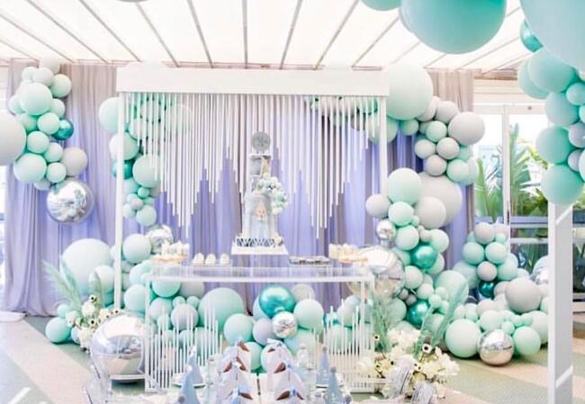 怎樣才能布置出好看的花藝氣球裝飾？南寧花藝學(xué)校教你