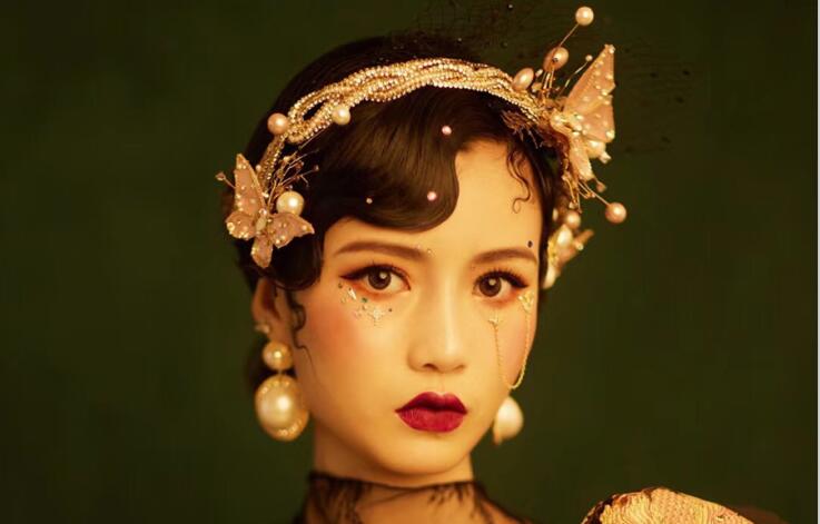 南寧人氣高的彩妝學校：復古油畫作品