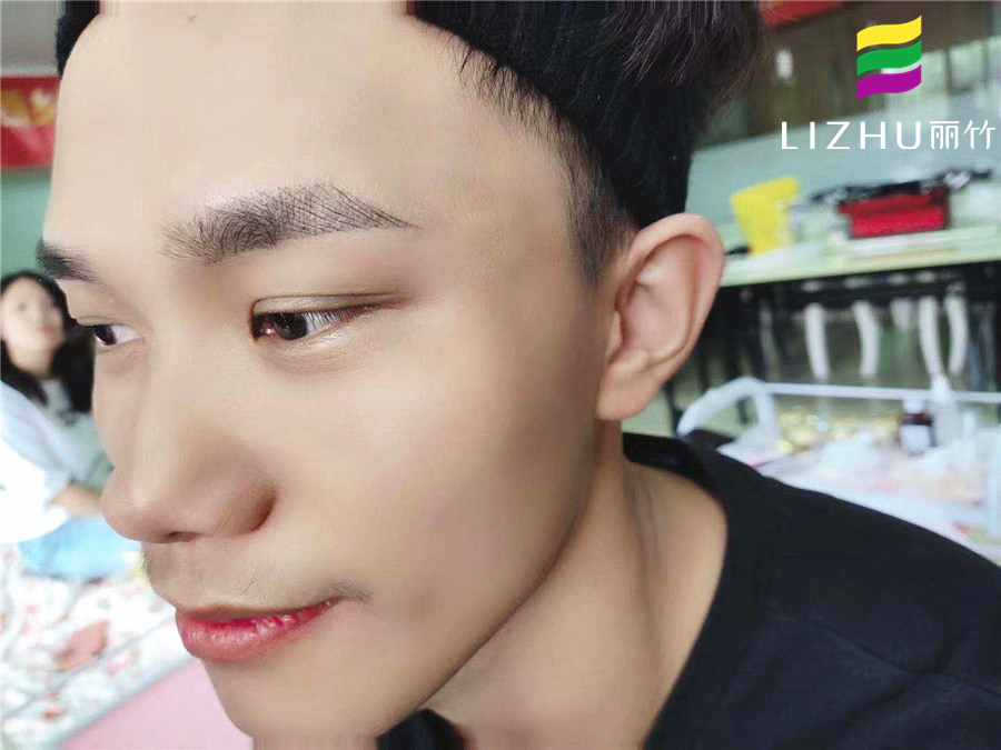 男士應(yīng)該怎么紋眉？南寧紋繡現(xiàn)場(chǎng)演示手法