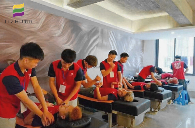 想知道南寧學(xué)美發(fā)哪家口碑好？來(lái)看看課堂花絮吧！