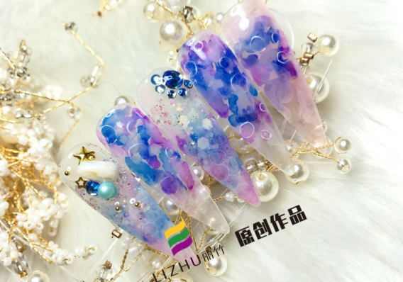 不同甲形如何涂色？南寧教得好的美甲培訓(xùn)教你