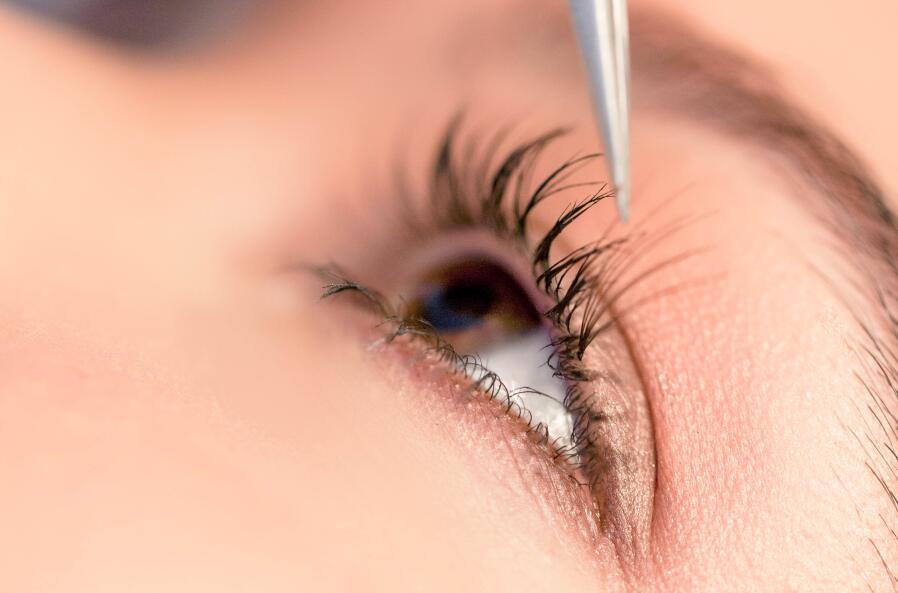 學美睫必備基本技法，看廣西美睫培訓哪家好