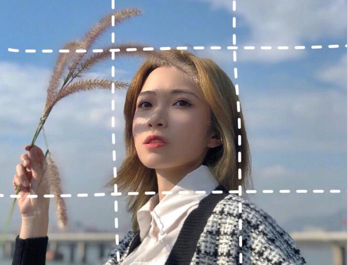 使用拍照構圖妝容技巧，和廣西化妝培訓班學習吧