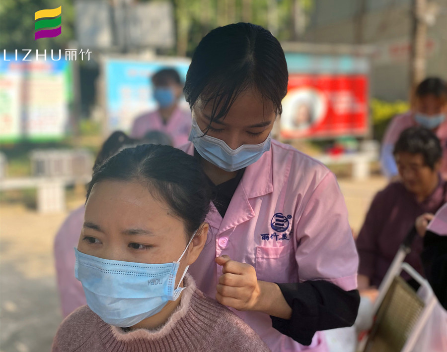 感謝學(xué)校！感謝老師！感謝同學(xué)---南寧美容學(xué)校學(xué)子感言