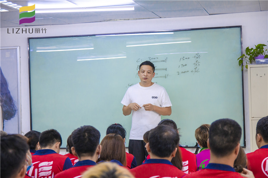 廣西美發(fā)學(xué)校就業(yè)宣講會(huì)：伯爵護(hù)膚連鎖機(jī)構(gòu)專場