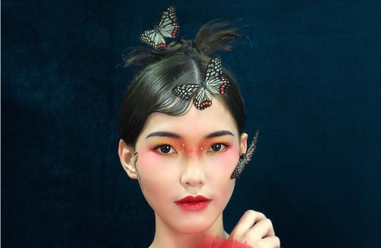 元?dú)夂麏y容，彰顯南寧學(xué)彩妝的學(xué)校哪家?guī)熧Y強(qiáng)