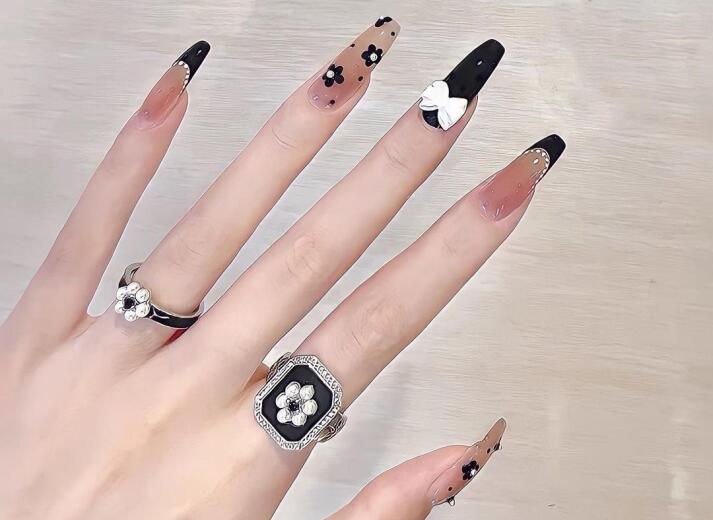 好看的延長甲款式，和南寧網(wǎng)紅美甲培訓(xùn)學(xué)