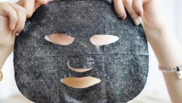 南寧美容護(hù)膚：如何在空調(diào)房快速補(bǔ)水？