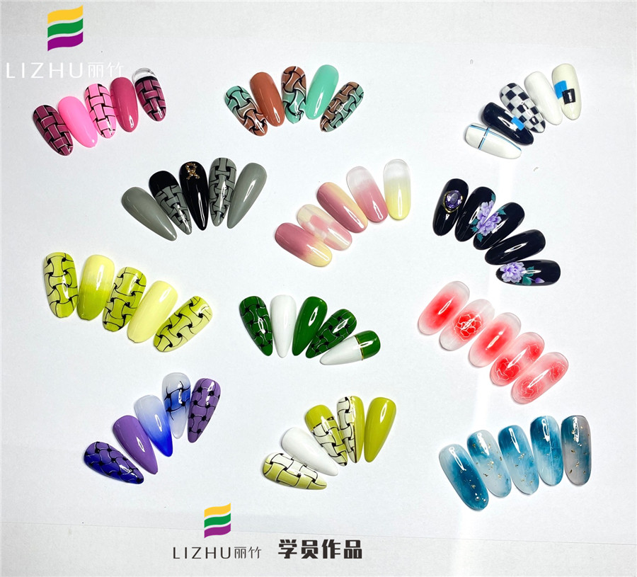 廣西美甲培訓(xùn)班：線條格紋美甲、日式暈染美甲