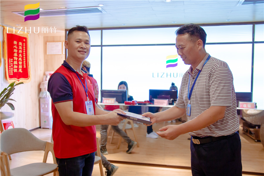 南寧美發(fā)學(xué)校畢業(yè)學(xué)員感言：感謝感謝！