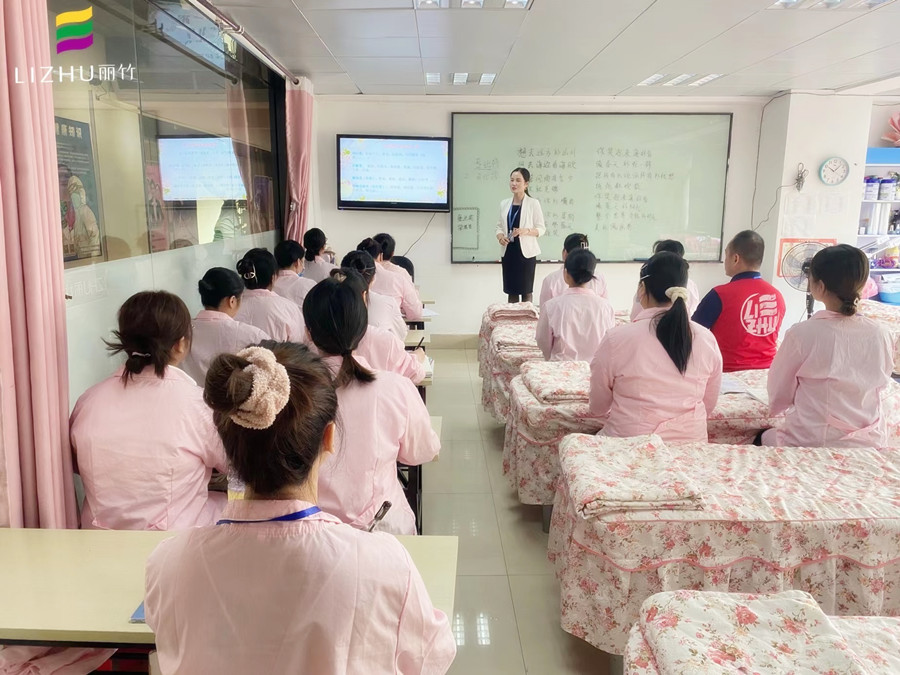 美容培訓，來廣西專業(yè)美容培訓學校