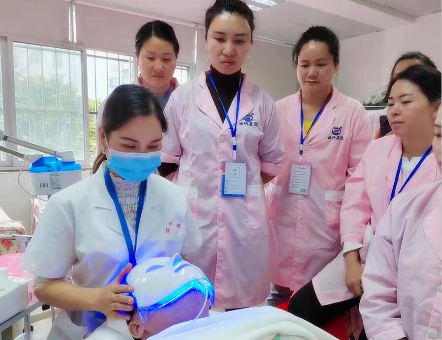 如何使用美容儀器小氣泡？南寧美容培訓班教你方法