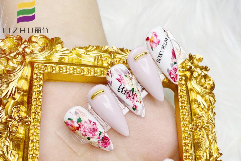 復(fù)古玫瑰花美甲，南寧美甲師培訓(xùn)班作品