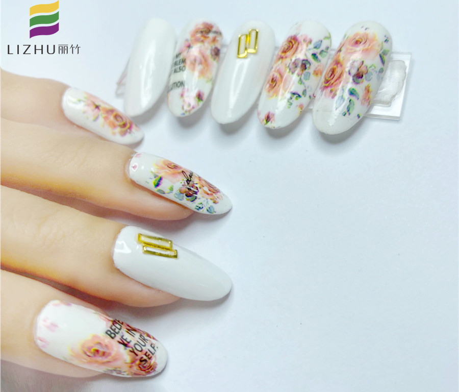 美甲貼怎么貼？廣西美甲學(xué)校分享教程