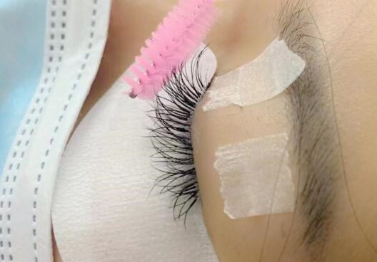 南寧哪里可以學(xué)美睫？南寧美睫學(xué)校哪家專業(yè)？