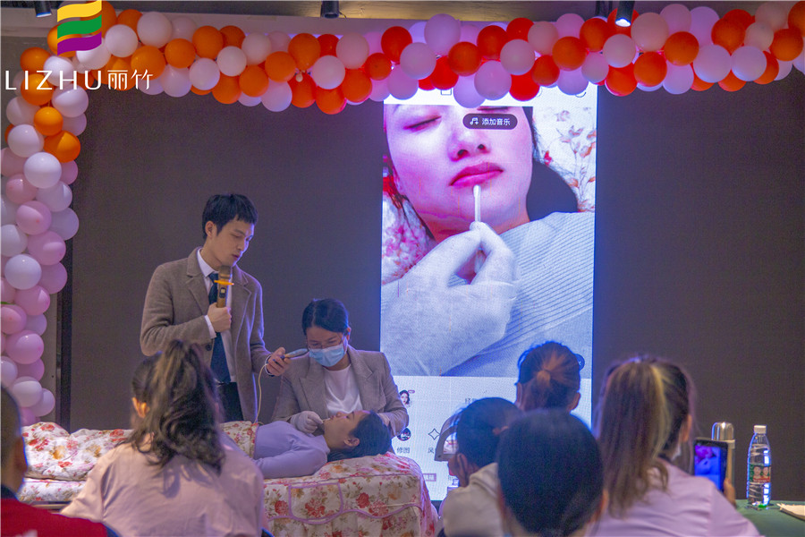 南寧正規(guī)紋繡培訓：學習+美食兩不誤