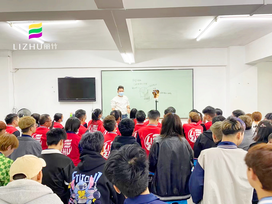 美發(fā)方形堆積注意事項，廣西美發(fā)師培訓班課程教授