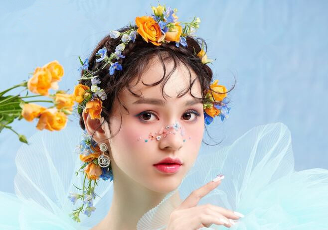 田園風(fēng)新娘有哪些特點(diǎn)？廣西教新娘妝的學(xué)校分享給你