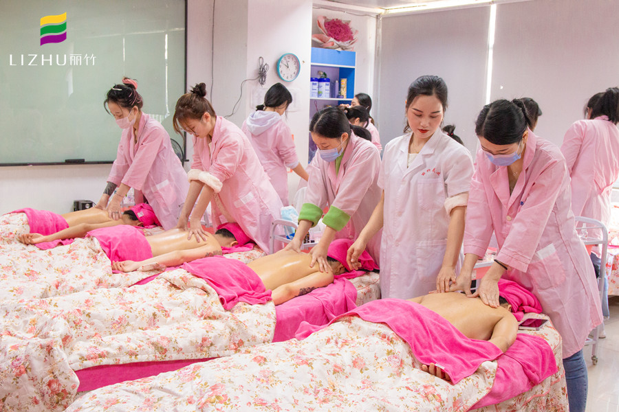 學肩部按摩注意事項，知道南寧哪里可以學肩頸按摩