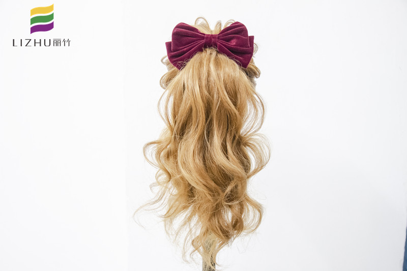 想知道廣西教編發(fā)哪家時(shí)尚？來(lái)看看麗竹學(xué)校的編發(fā)作品吧