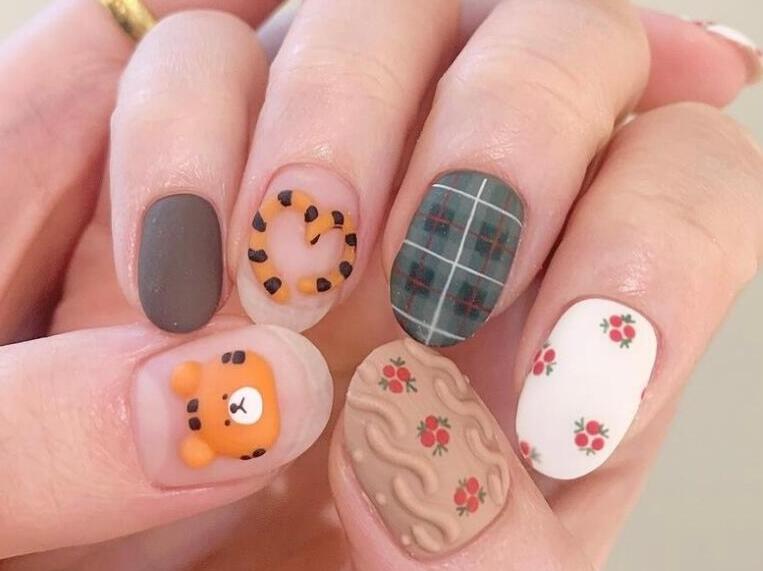 手繪老虎美甲欣賞 | 學美甲來麗竹學校