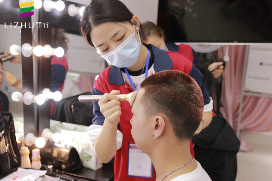 廣西化妝學(xué)習資料分享：化妝刷有保質(zhì)期嗎