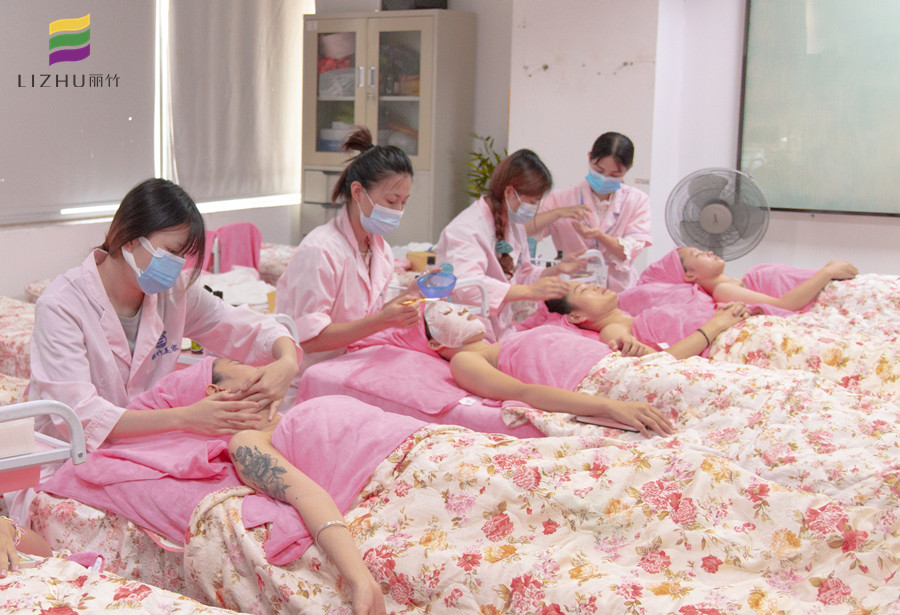 面部水療一周做幾次？廣西美容基礎(chǔ)教學(xué)內(nèi)容講解