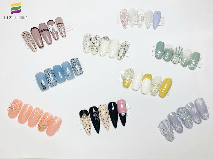 小香風格子美甲，滿滿春日氛圍感