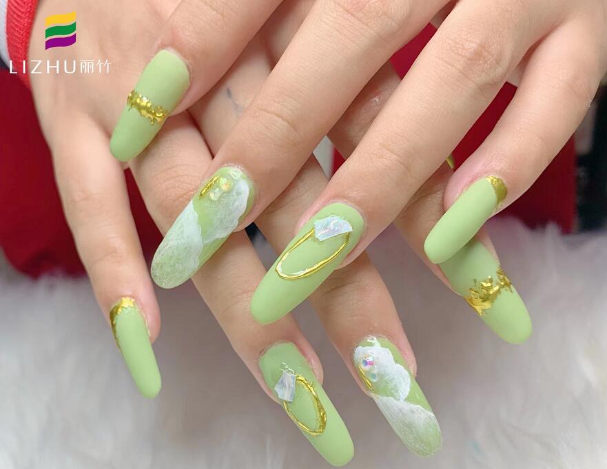 怎么挑選適合的指甲油顏色？南寧美甲基礎(chǔ)教程