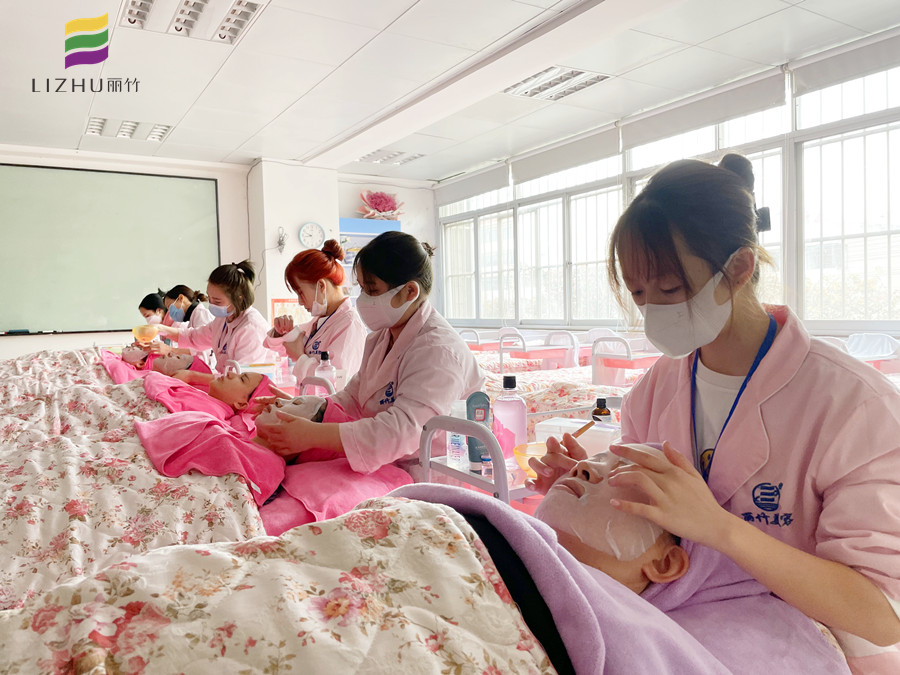  痘痘肌膚護(hù)膚“雷區(qū)”，廣西美容護(hù)膚貼士