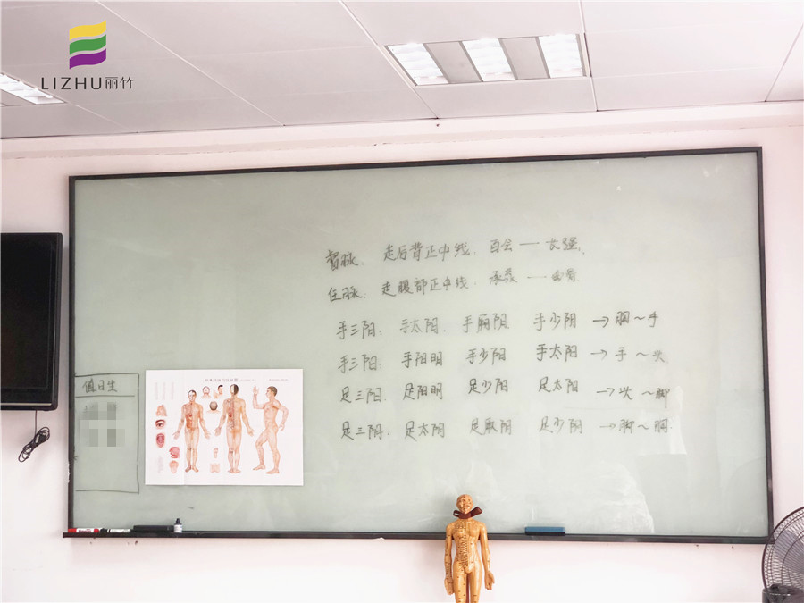 學(xué)美容理論知識重要嗎？南寧美容培訓(xùn)學(xué)校告訴你